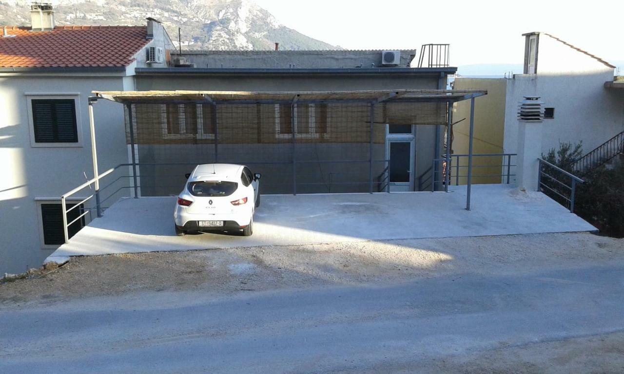 Apartment Nevena Omis Exterior photo